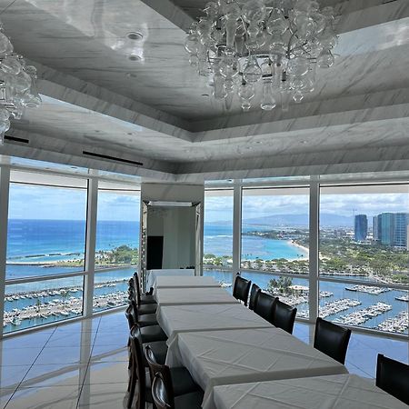 Waikiki Beach Experience! Luxury Oceanview Suite! Гонолулу Екстер'єр фото