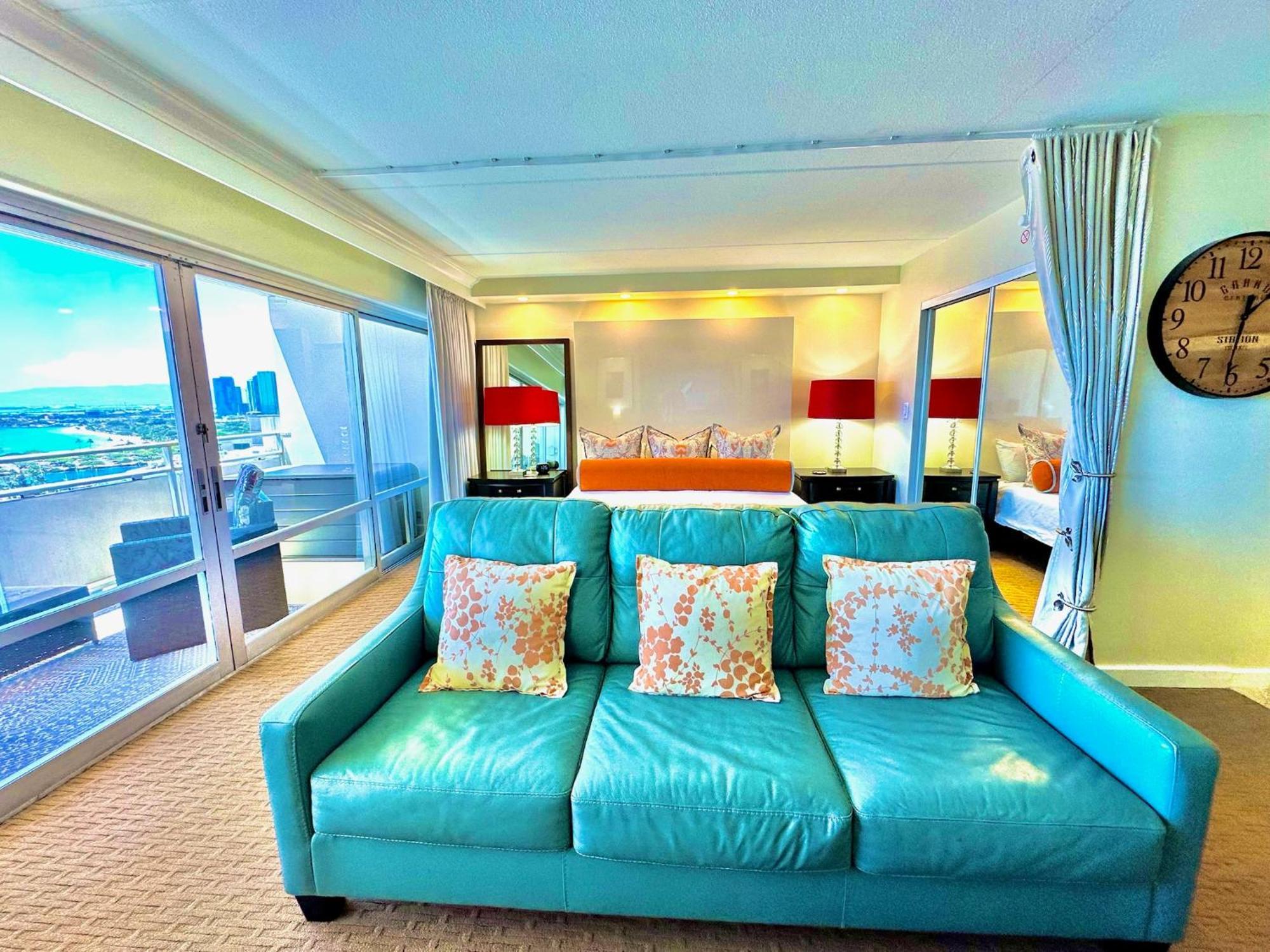 Waikiki Beach Experience! Luxury Oceanview Suite! Гонолулу Екстер'єр фото