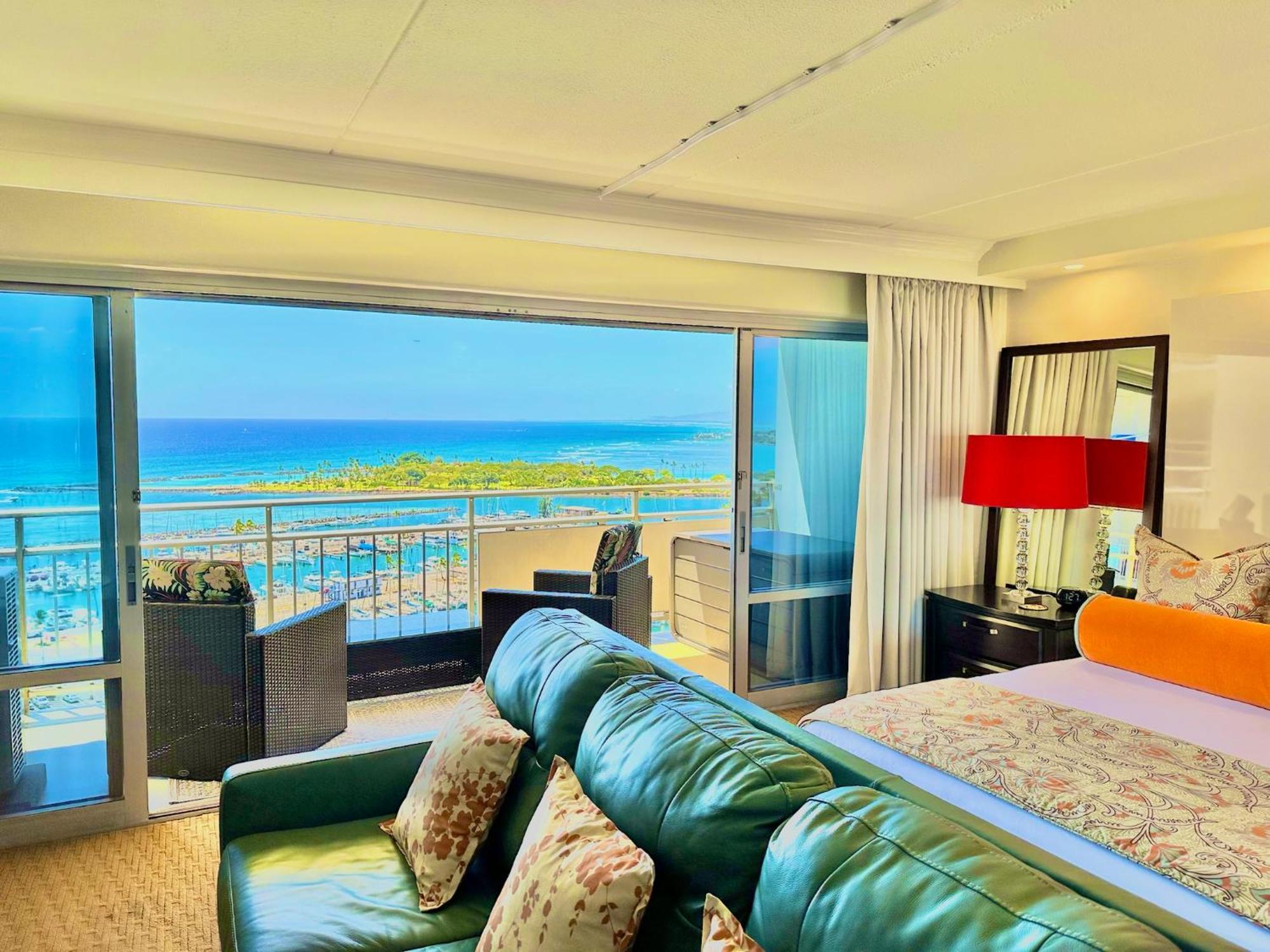 Waikiki Beach Experience! Luxury Oceanview Suite! Гонолулу Екстер'єр фото