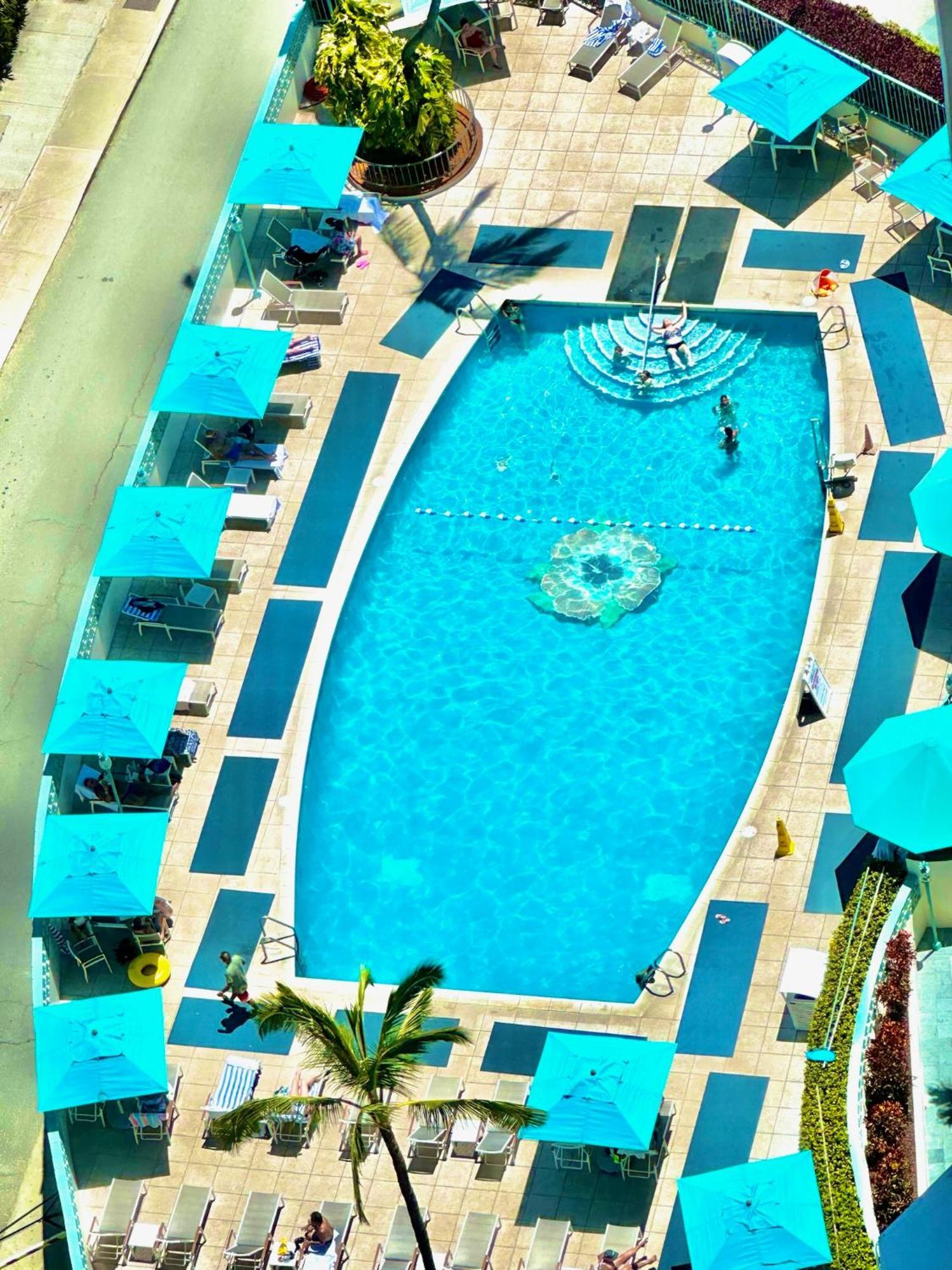 Waikiki Beach Experience! Luxury Oceanview Suite! Гонолулу Екстер'єр фото