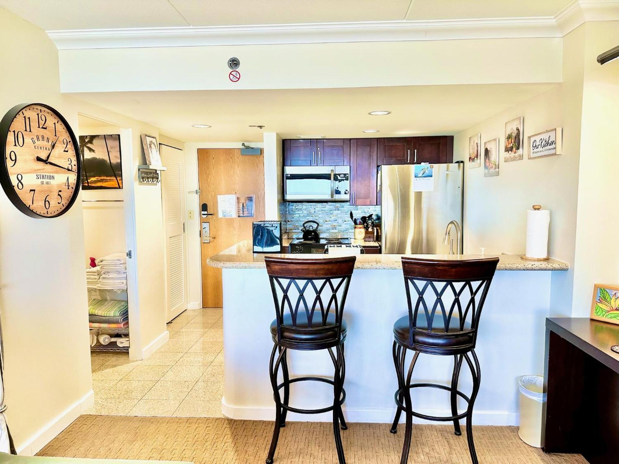 Waikiki Beach Experience! Luxury Oceanview Suite! Гонолулу Екстер'єр фото